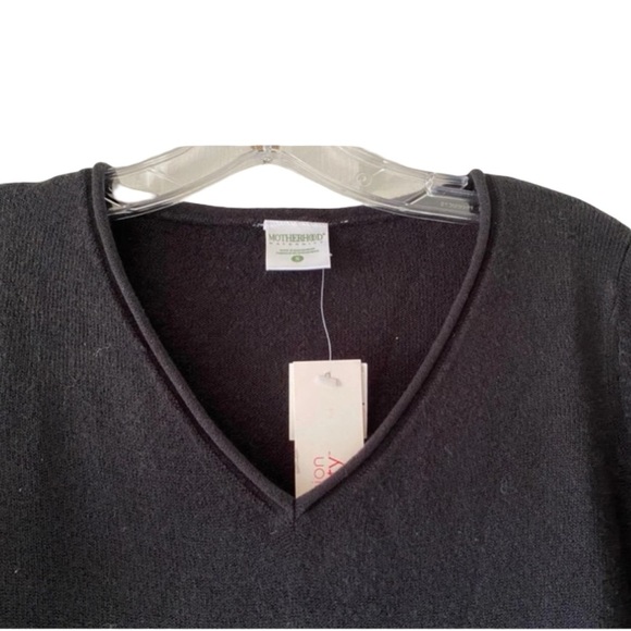NWT Motherhood Maternity Womens Black Long Sleeve V-Neck Maternity Sweater Small - Picture 3 of 9